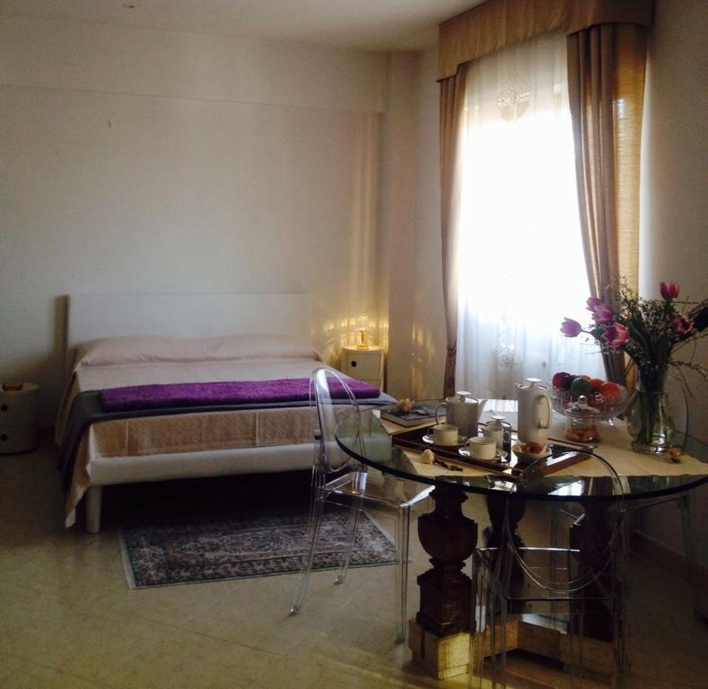 L'Attico Del Centro Bed & Breakfast Матера Екстериор снимка